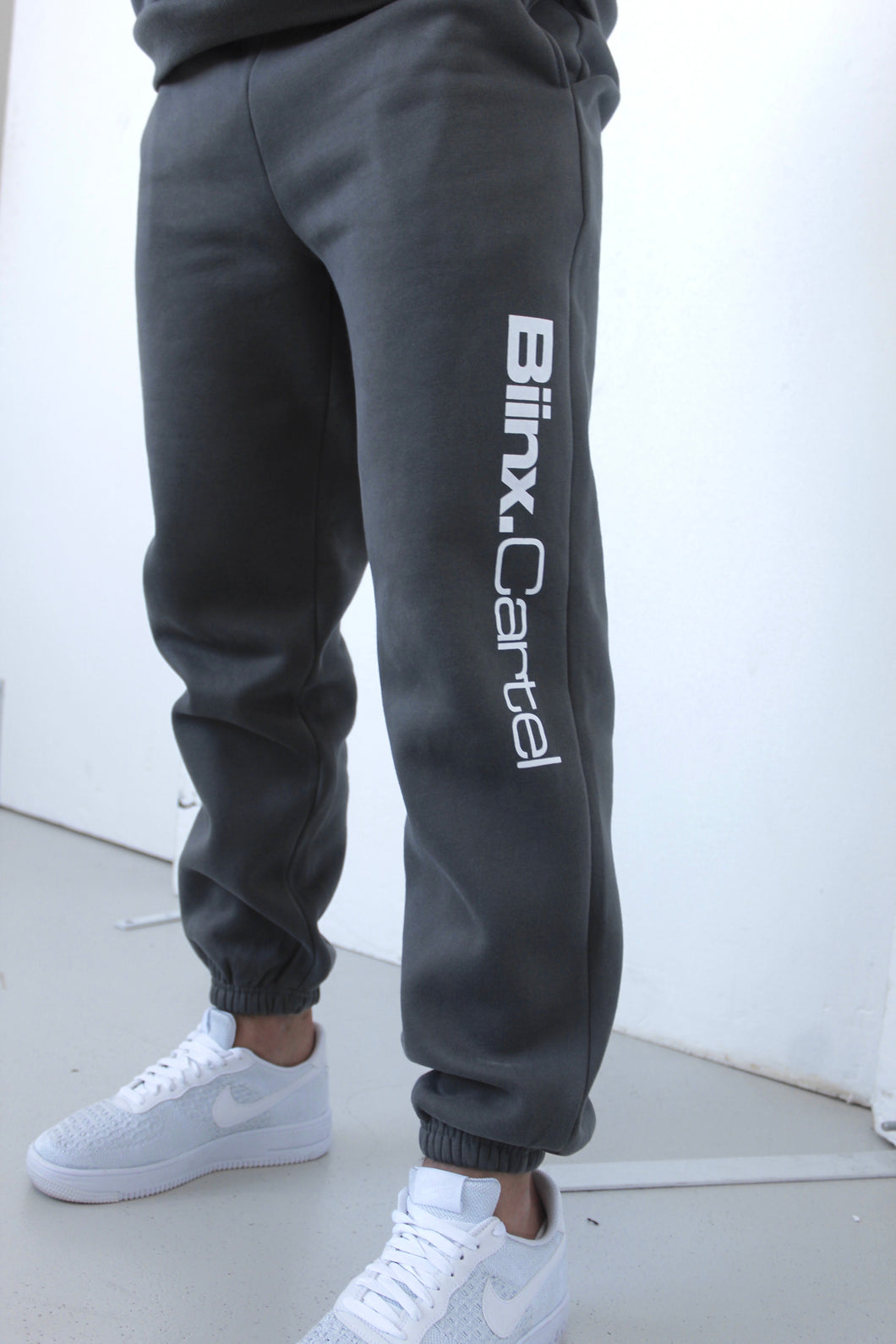 ‘Memphis’ Trackpant - Charcoal